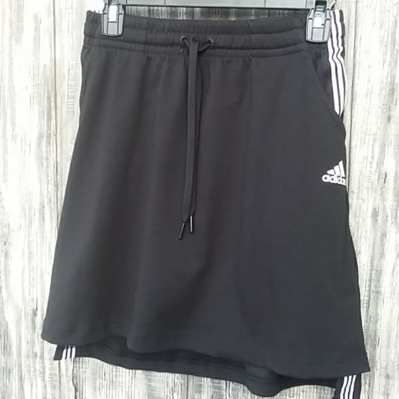 Adidas sport skirt - Picture 1 of 5